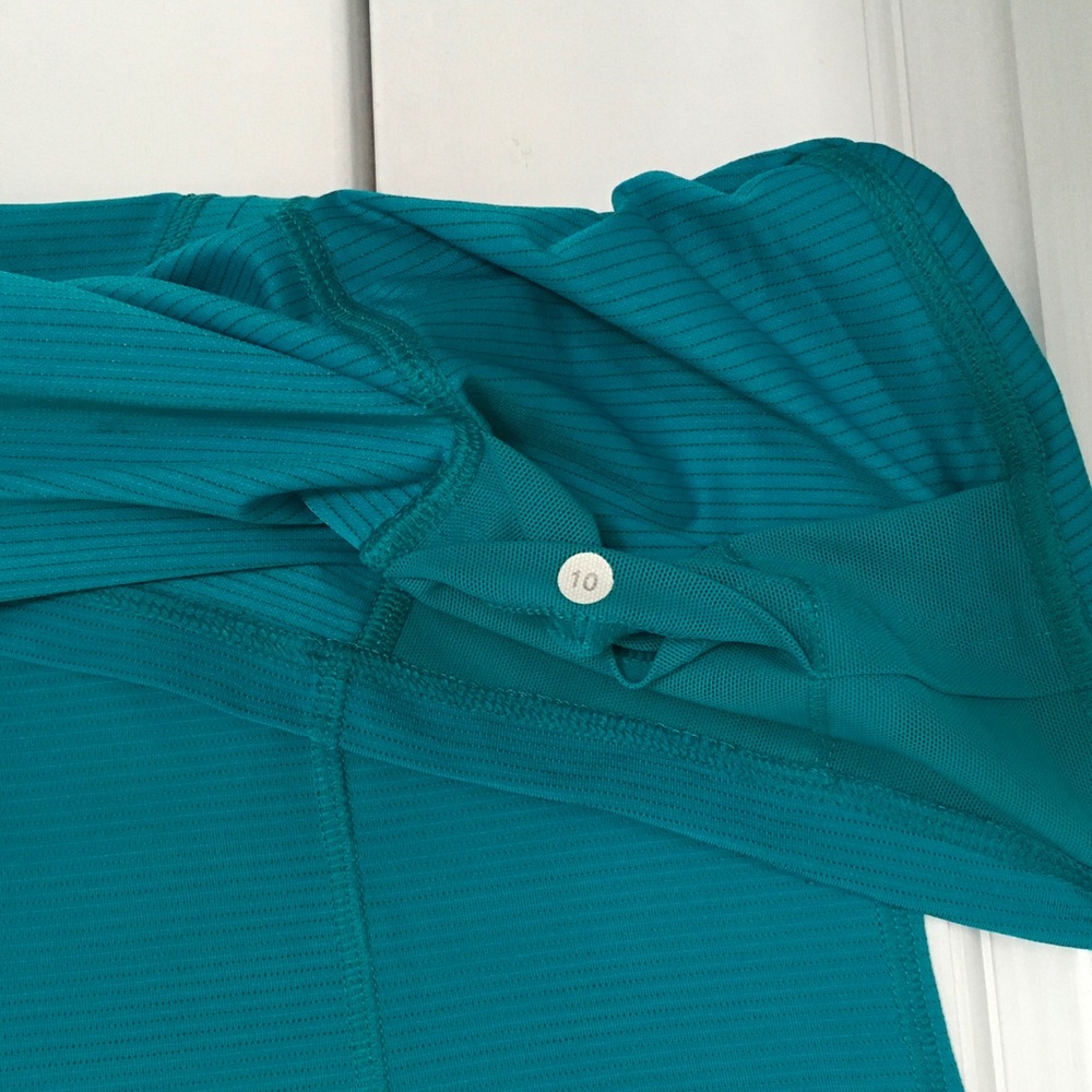 Lululemon Racerback Tank Size 10 - Picture 5 of 7
